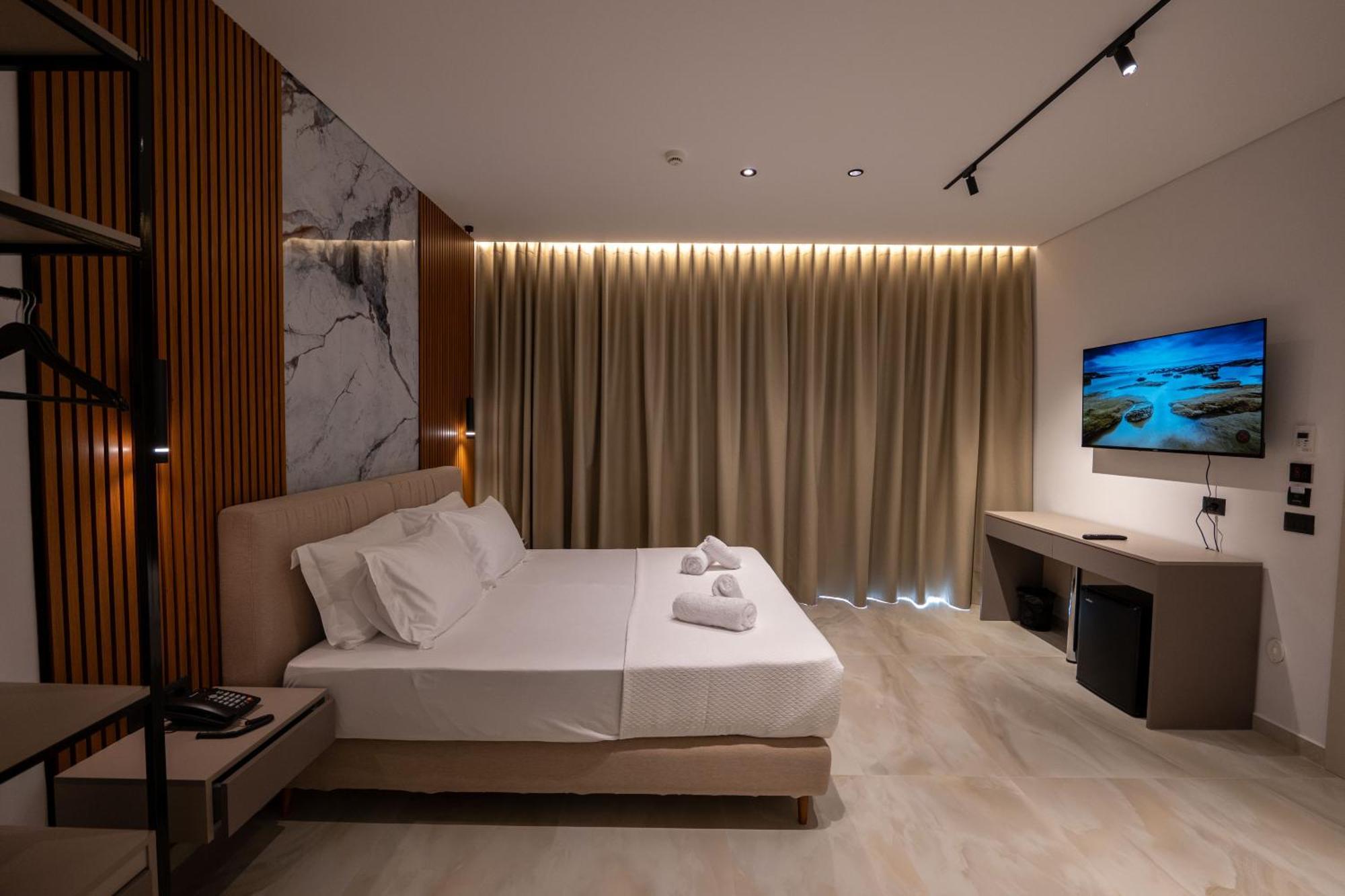 Litan Hotel Sarande Exterior photo