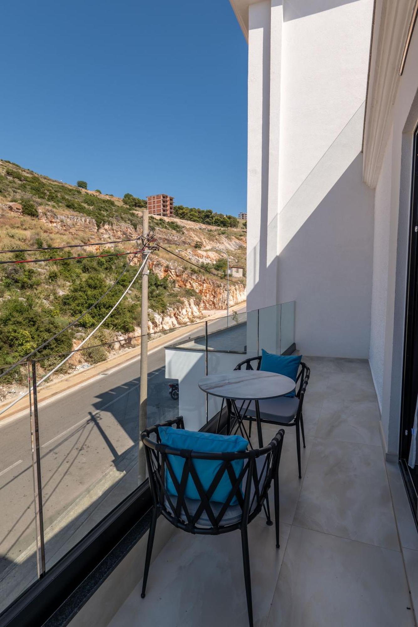 Litan Hotel Sarande Exterior photo