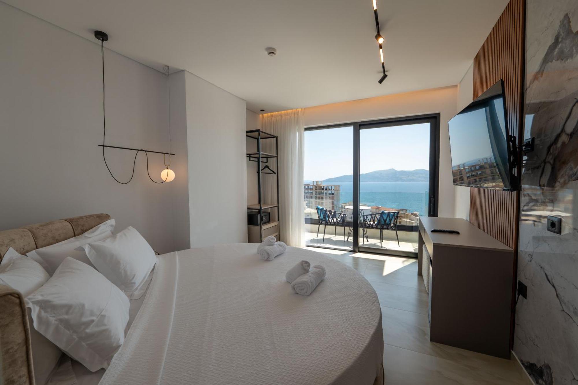 Litan Hotel Sarande Exterior photo